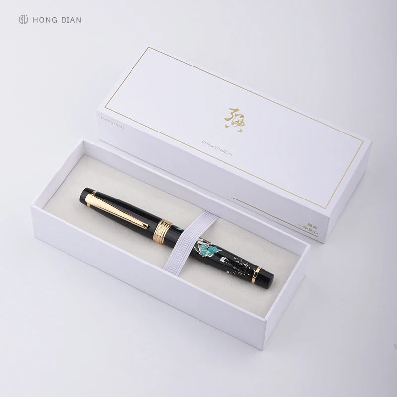 Fountain pen in a white box with 'HONG DIAN' branding on a light gray background