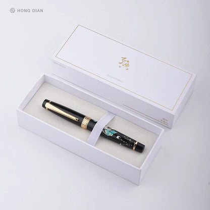 Fountain pen in a white box with 'HONG DIAN' branding on a light gray background
