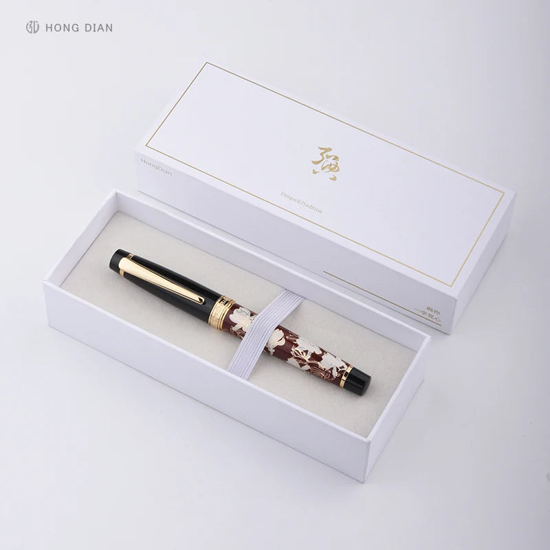 Fountain pen in a white box with 'HONG DIAN' branding on a light gray background
