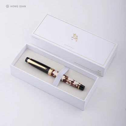 Fountain pen in a white box with 'HONG DIAN' branding on a light gray background